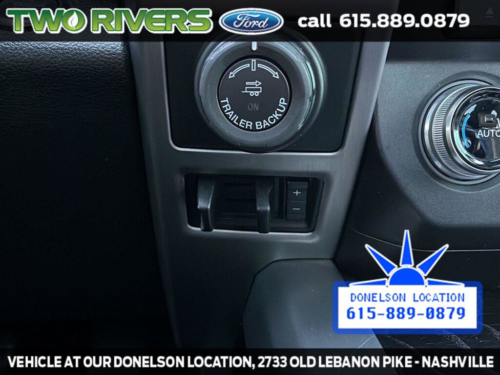 Used 2018 Ford F150 Platinum w/ Equipment Group 701A Luxury AWD/4WD image 32