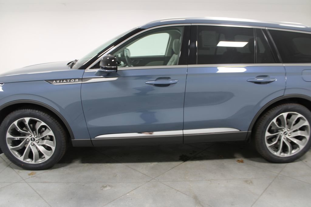 New 2026 Lincoln Aviator 2WD image 5