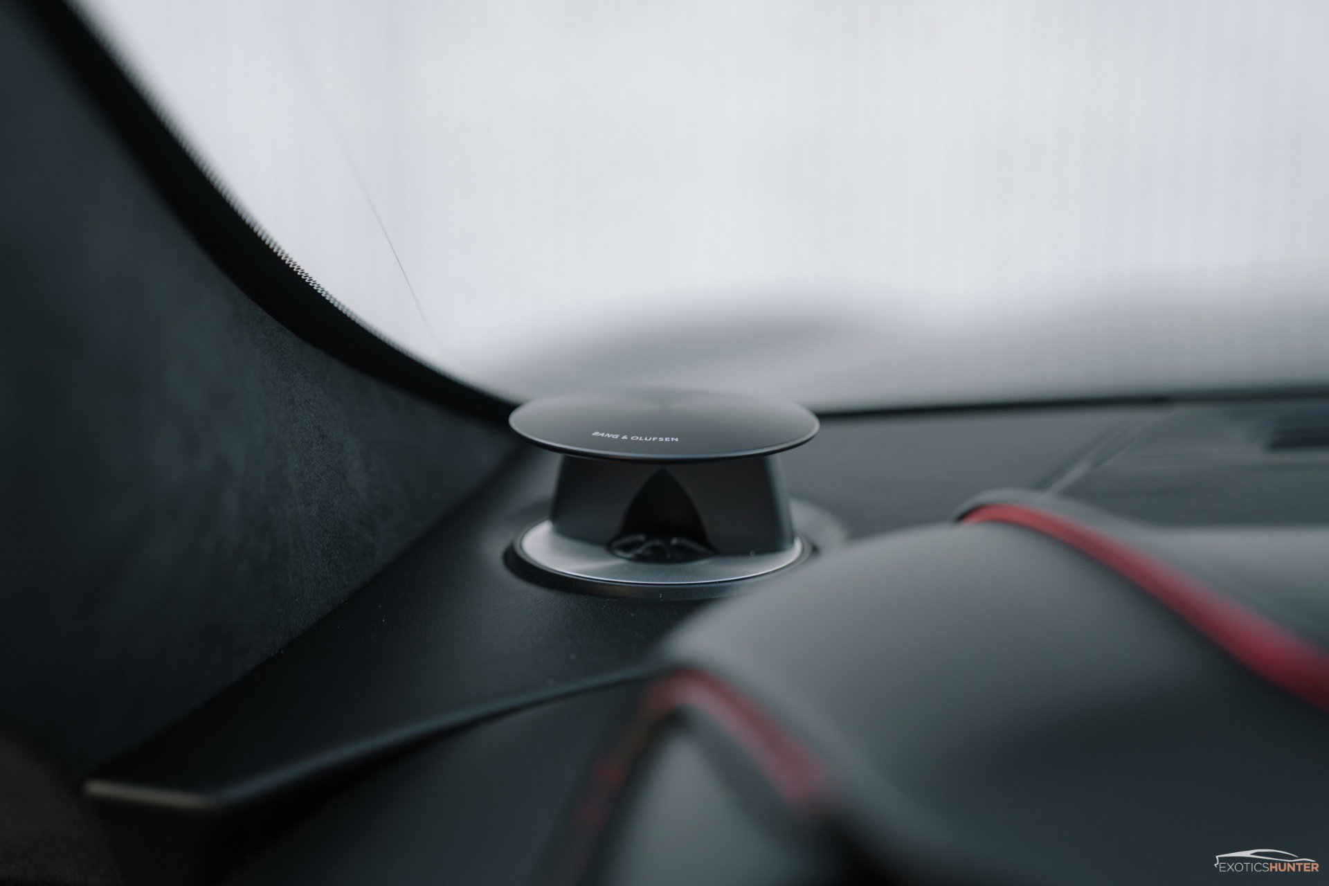 Used 2019 Aston Martin DBS Superleggera RWD image 18