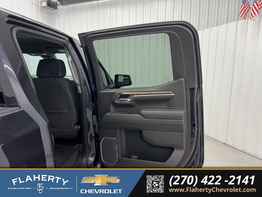 Used 2024 Chevrolet Silverado 1500 LT image 12