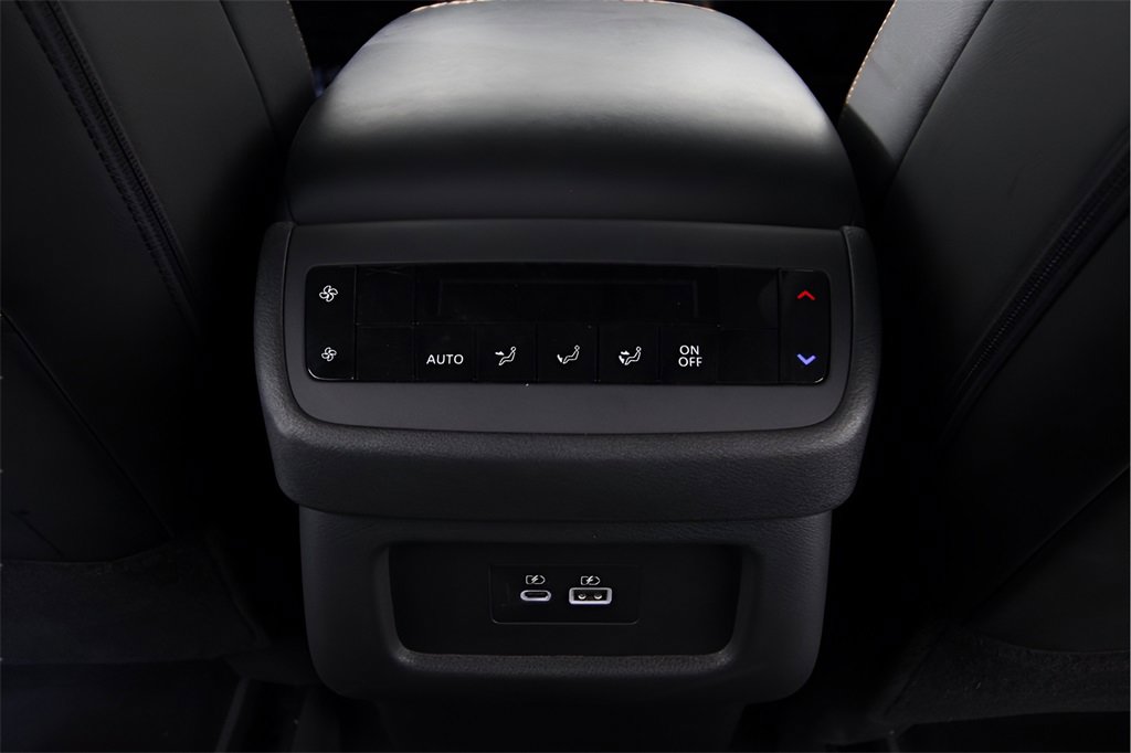 Used 2024 Nissan Pathfinder Rock Creek image 14