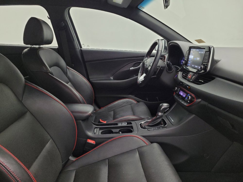 Used 2018 Hyundai Elantra GT Sport FWD image 21