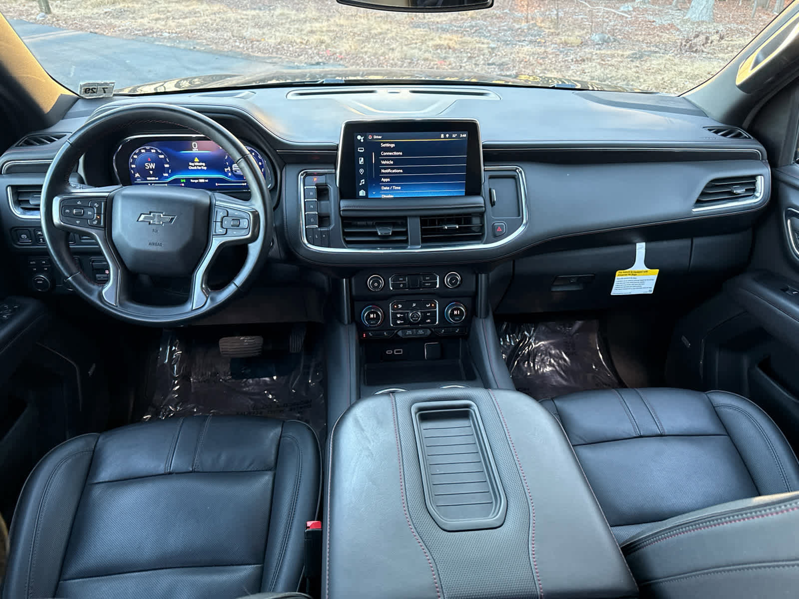 Used 2024 Chevrolet Suburban RST w/ Luxury Package image 11