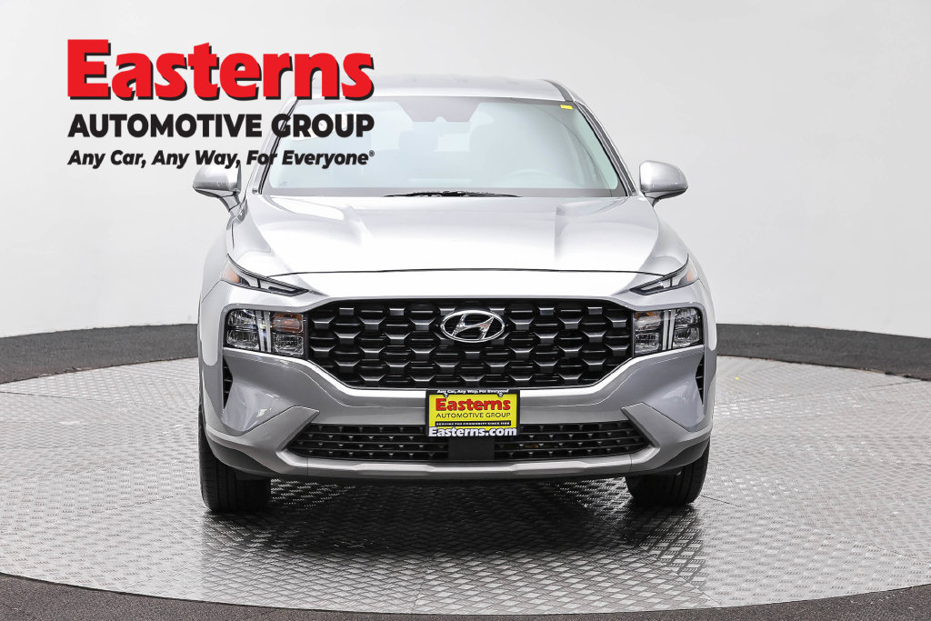 Used 2023 Hyundai Santa Fe SE AWD/4WD image 3