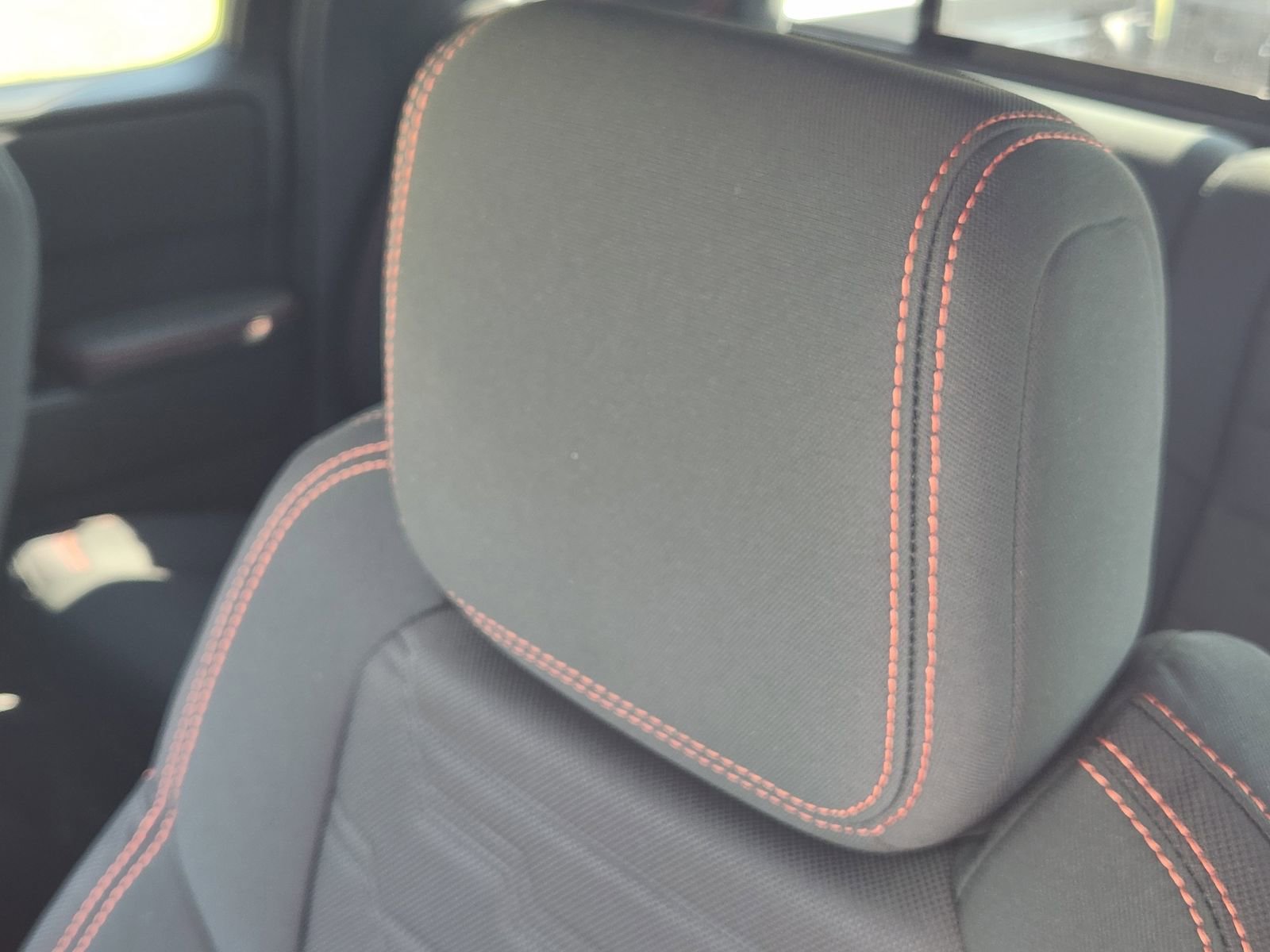 New 2026 Nissan Frontier PRO-4X w/ Pro-4x Convenience Package image 14