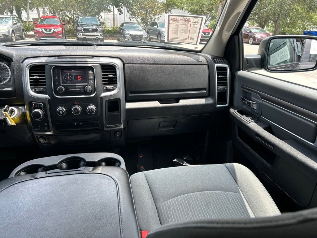 Used 2024 RAM 1500 Classic SLT AWD/4WD image 43