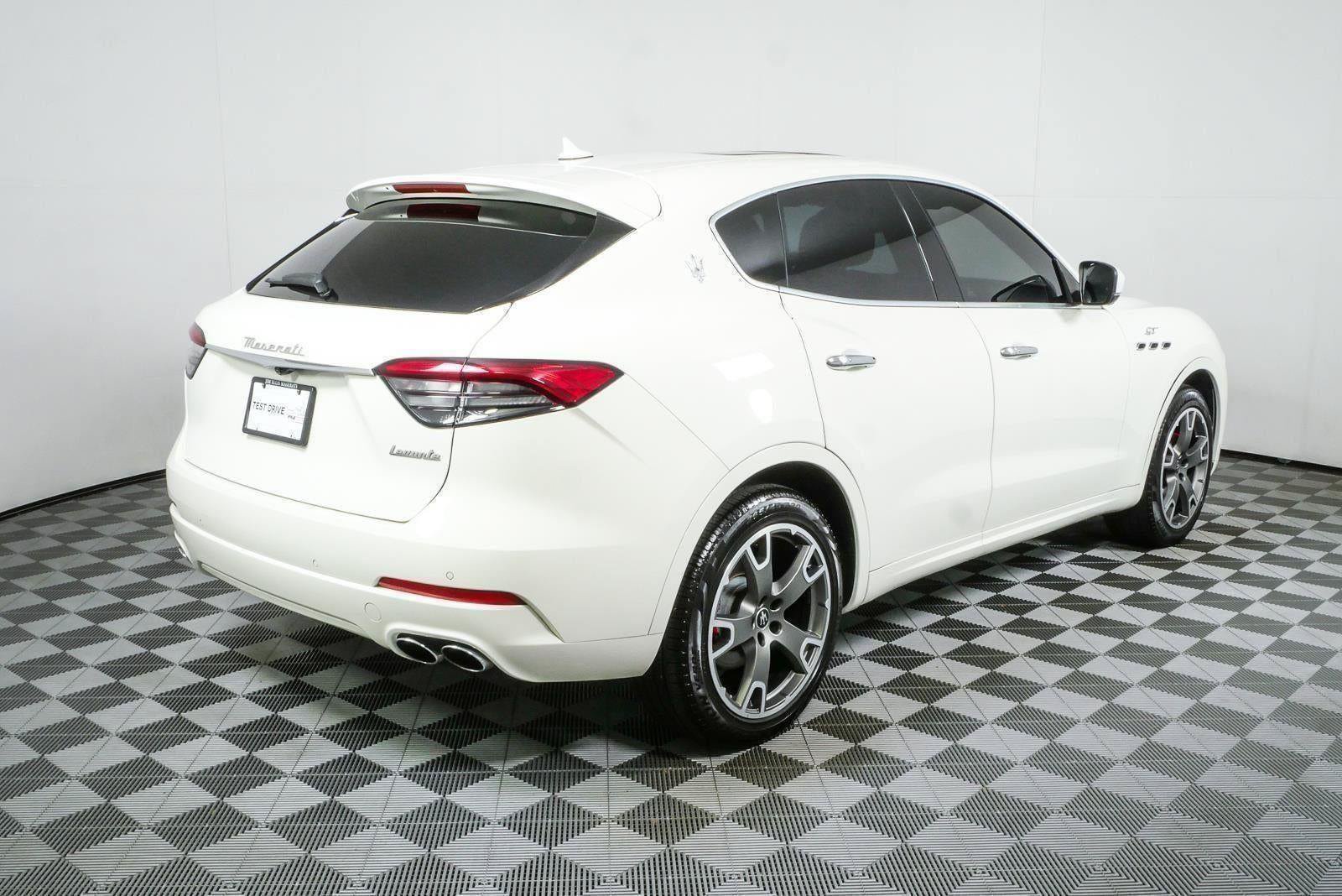 Used 2023 Maserati Levante GT AWD/4WD image 28