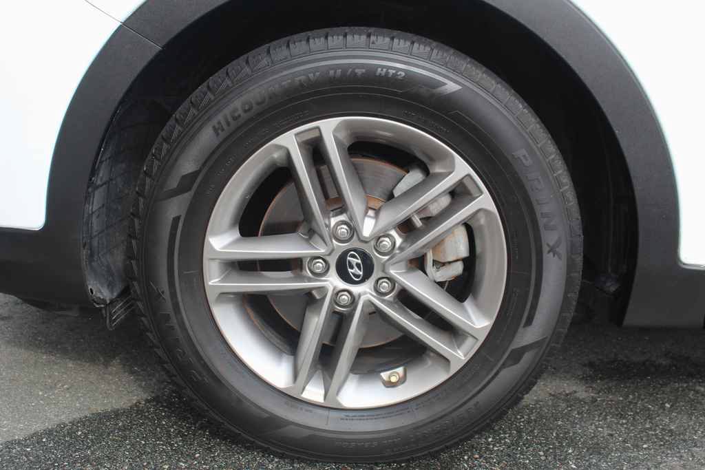 Used 2017 Hyundai Santa Fe Sport AWD/4WD image 32