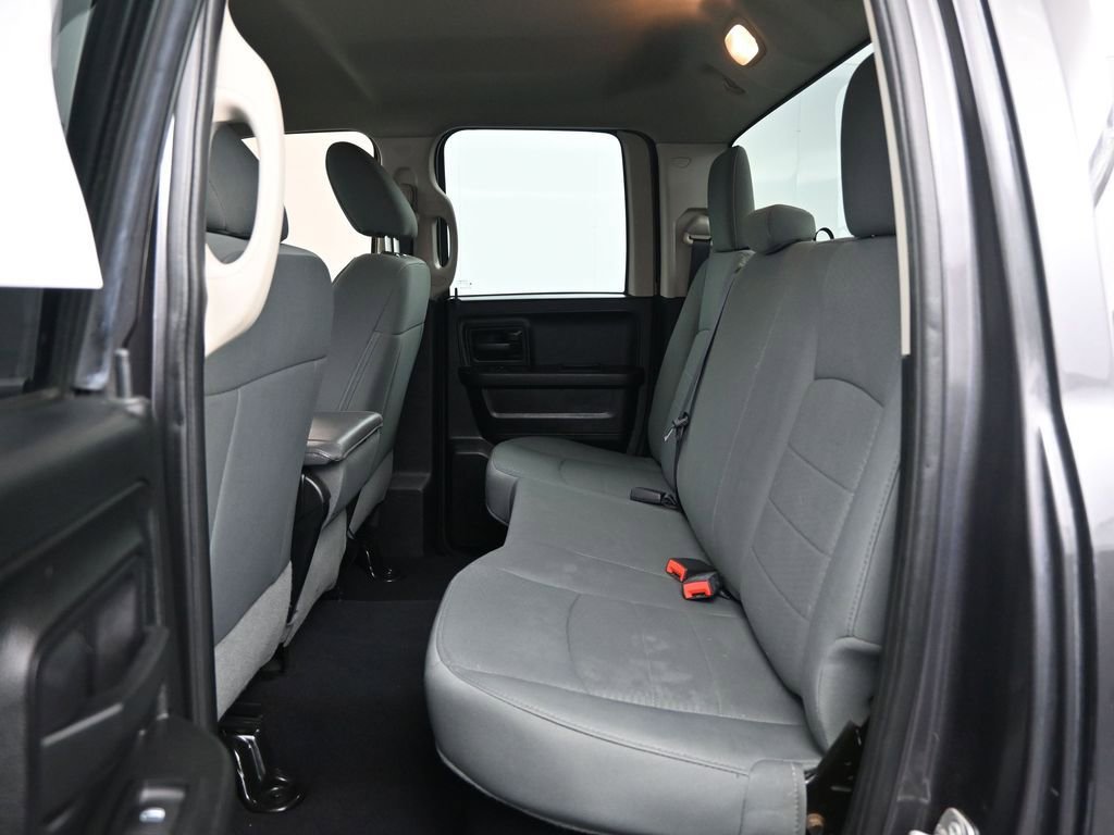 Used 2016 RAM 1500 Express image 29