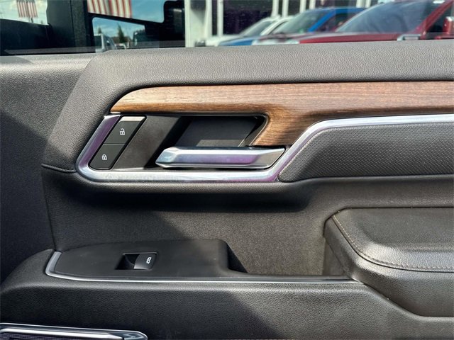 Used 2024 Chevrolet Silverado 2500 High Country w/ High Country Premium Package image 17