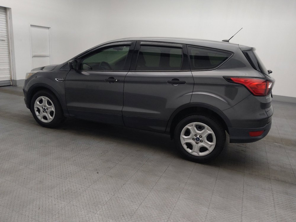 Used 2019 Ford Escape S image 3