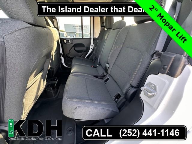 New 2025 Jeep Gladiator Sport AWD/4WD image 11