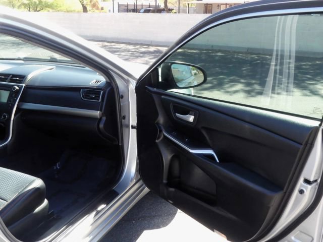 Used 2015 Toyota Camry SE image 23