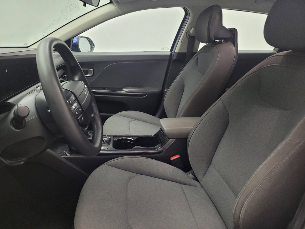 Used 2025 Kia K4 FWD image 17