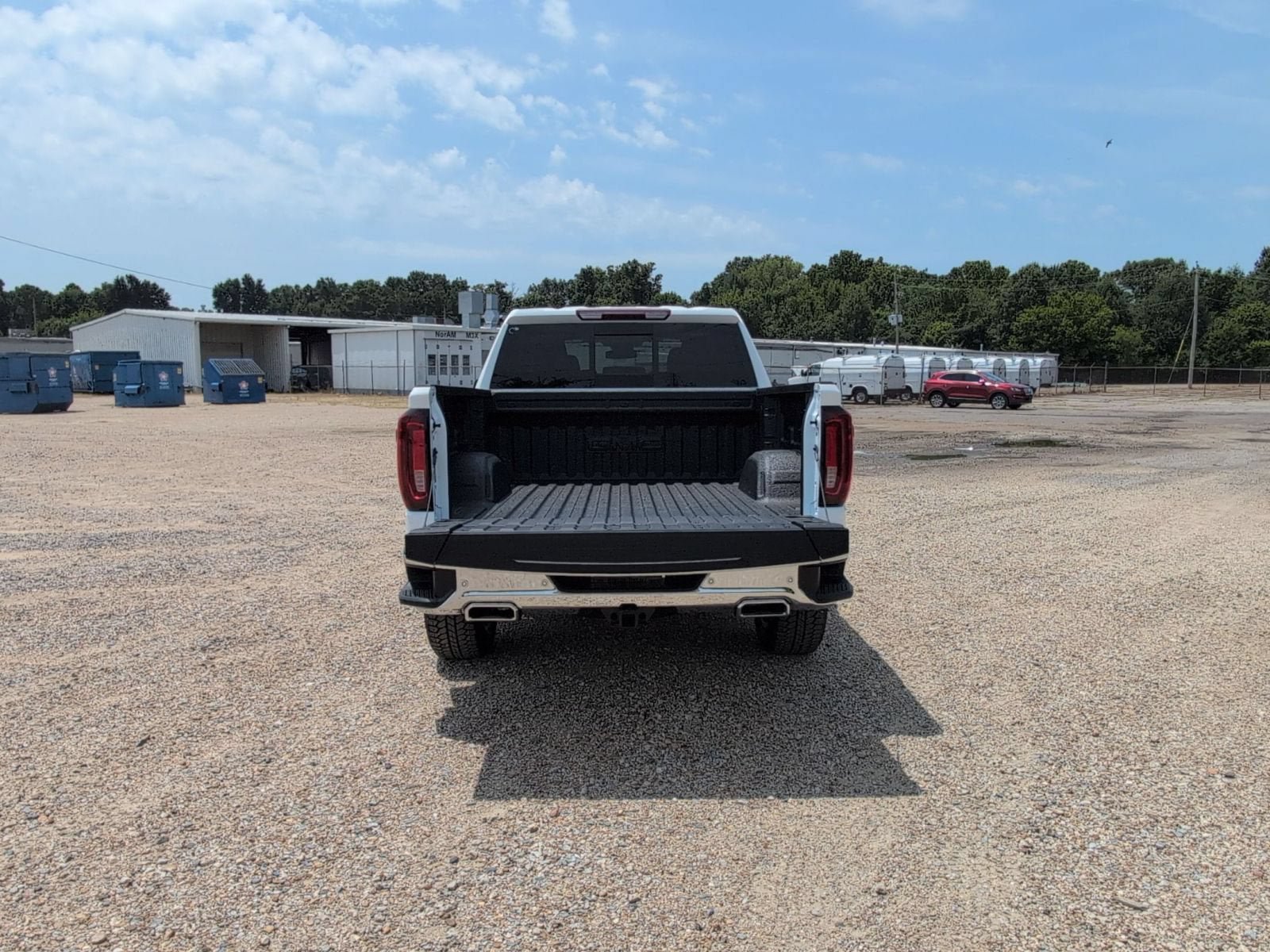 New 2026 GMC Sierra 1500 SLT w/ SLT Premium Plus Package AWD/4WD image 4