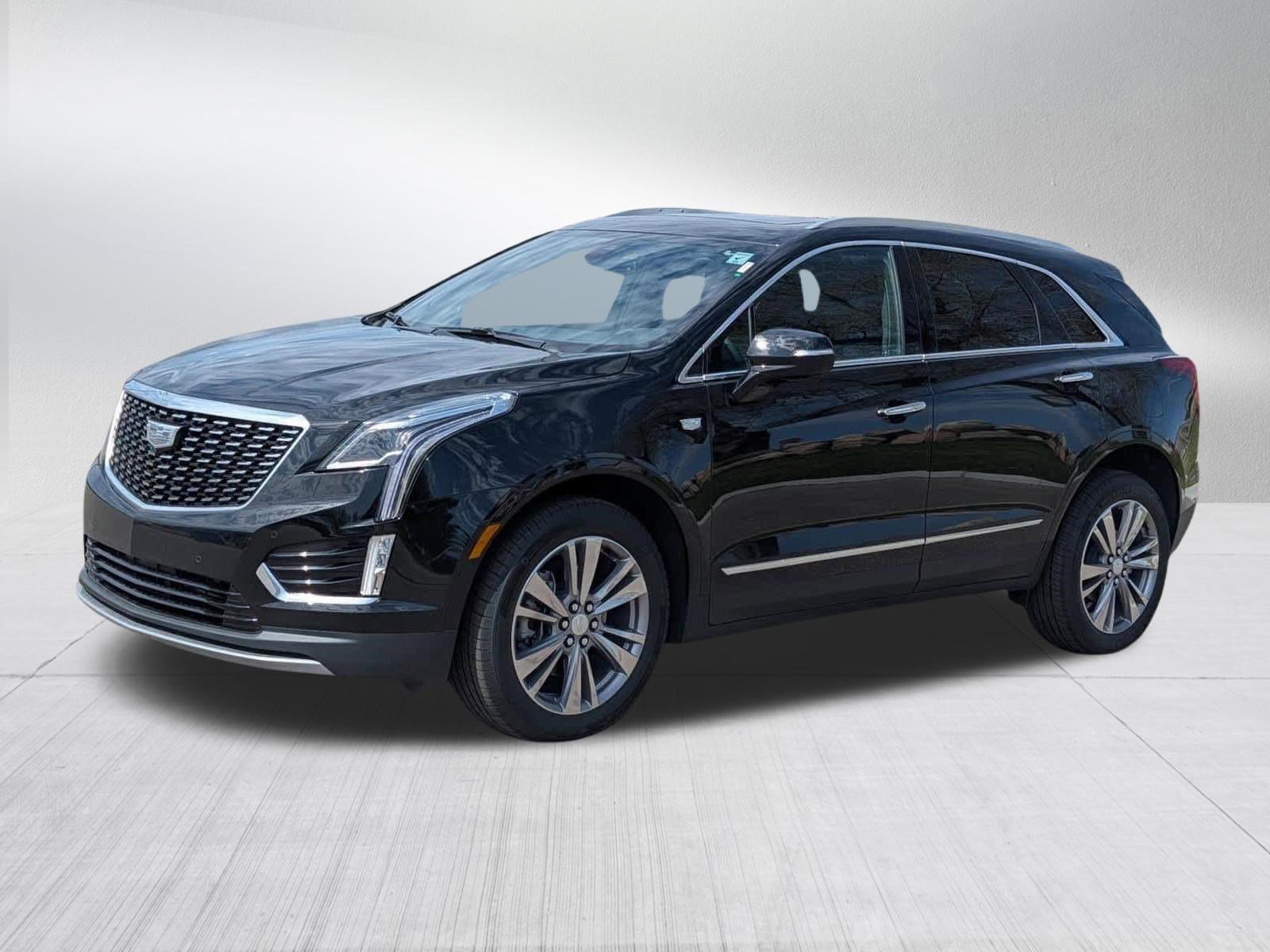 Used 2025 Cadillac XT5 Premium Luxury w/ LPO, Floor Liner Package AWD/4WD image 3