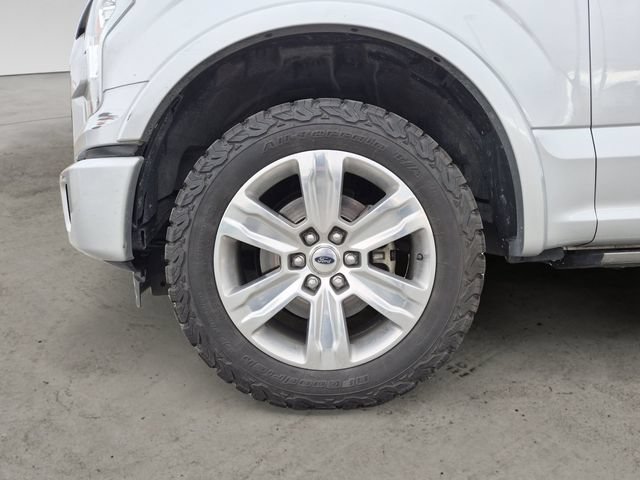 Used 2015 Ford F150 Platinum w/ Equipment Group 701A Luxury AWD/4WD image 9