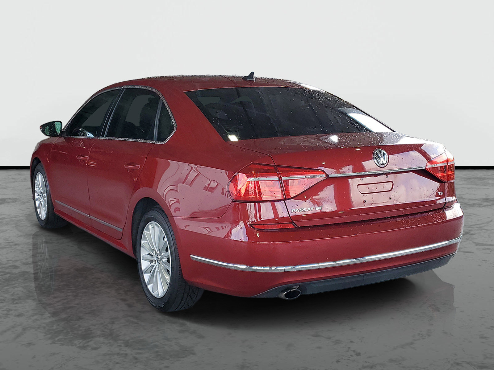 Used 2016 Volkswagen Passat 1.8T SE FWD image 3