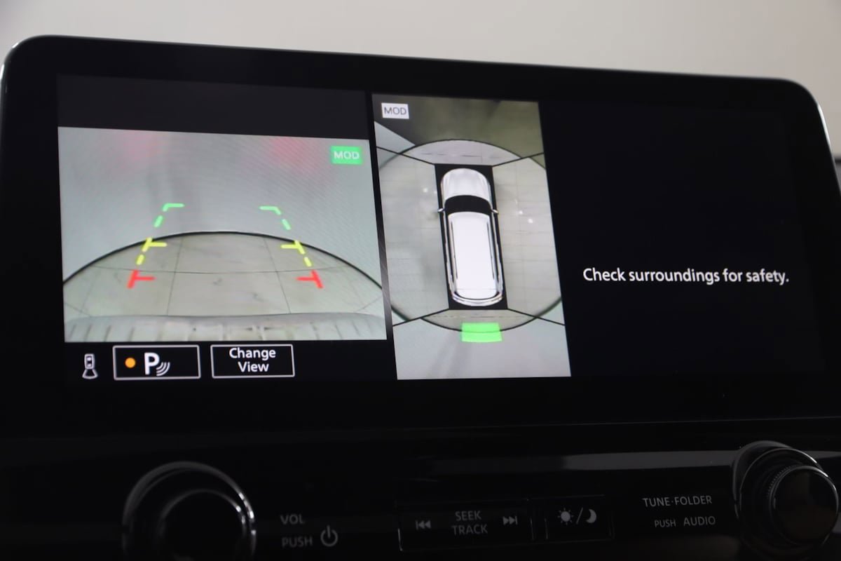 Used 2023 INFINITI QX80 Sensory w/ Cargo Package AWD/4WD image 11