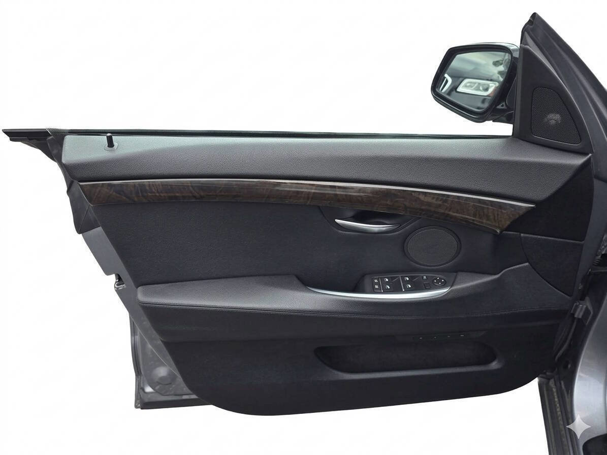 Used 2010 BMW 550i Gran Turismo xDrive image 14