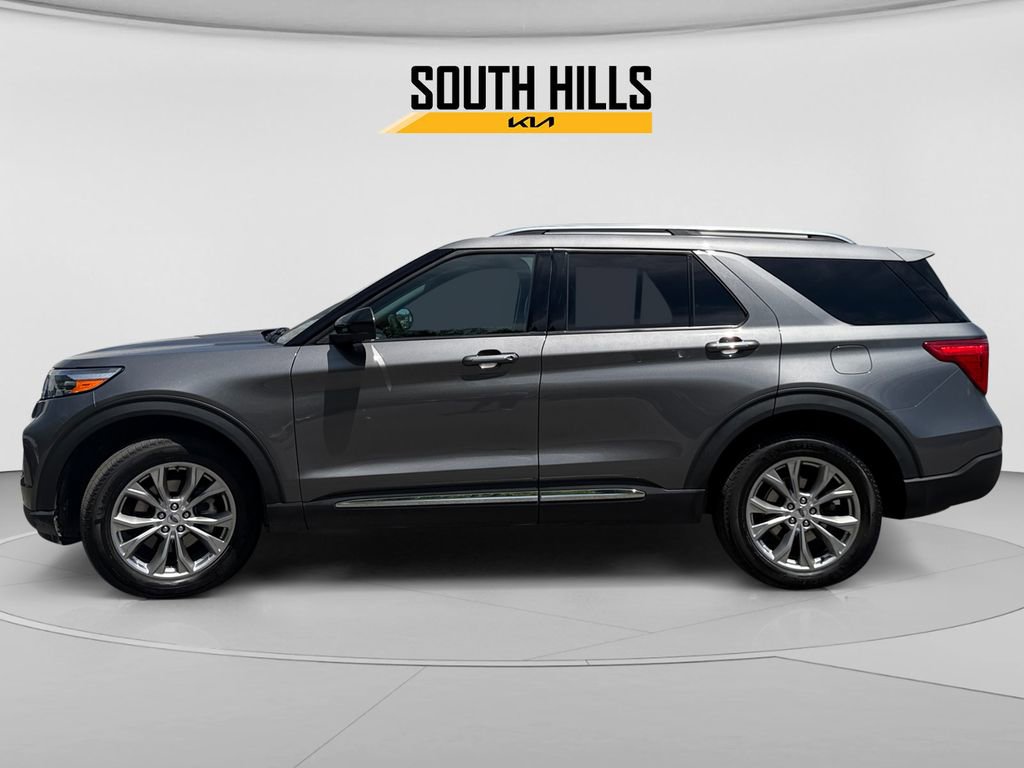 Used 2022 Ford Explorer Limited AWD/4WD image 2