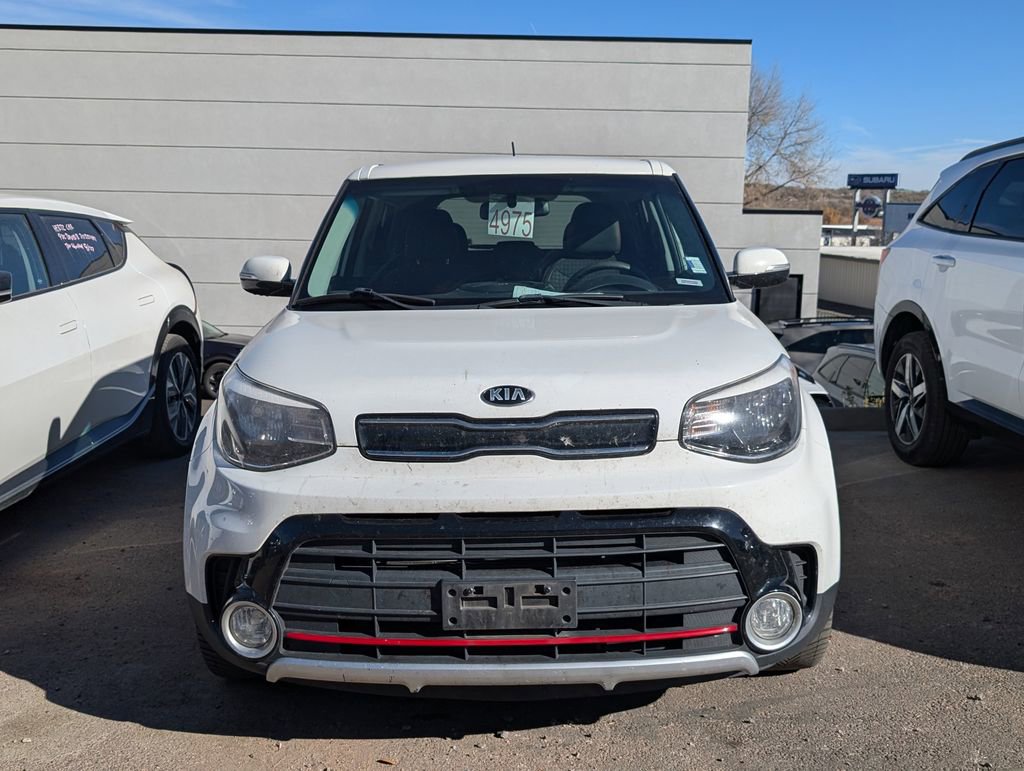 Used 2018 Kia Soul ! image 2