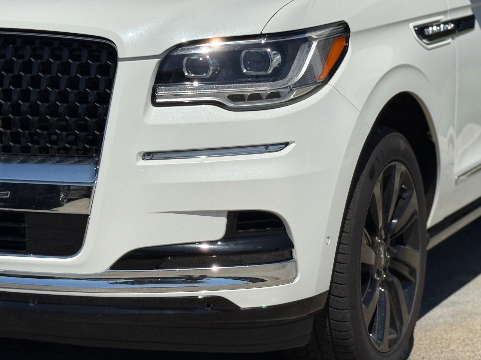 Used 2023 Lincoln Navigator Black Label image 4