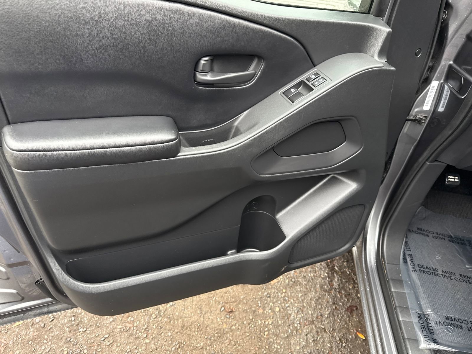 Used 2025 Nissan Frontier S image 10