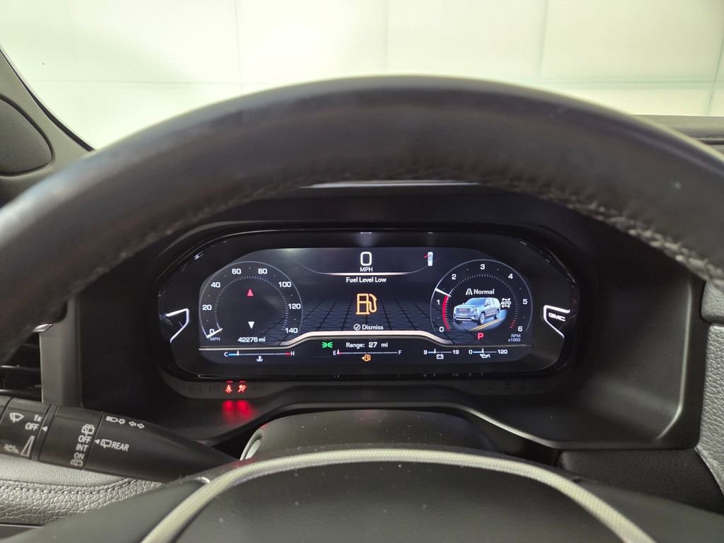Used 2023 GMC Yukon Denali image 16