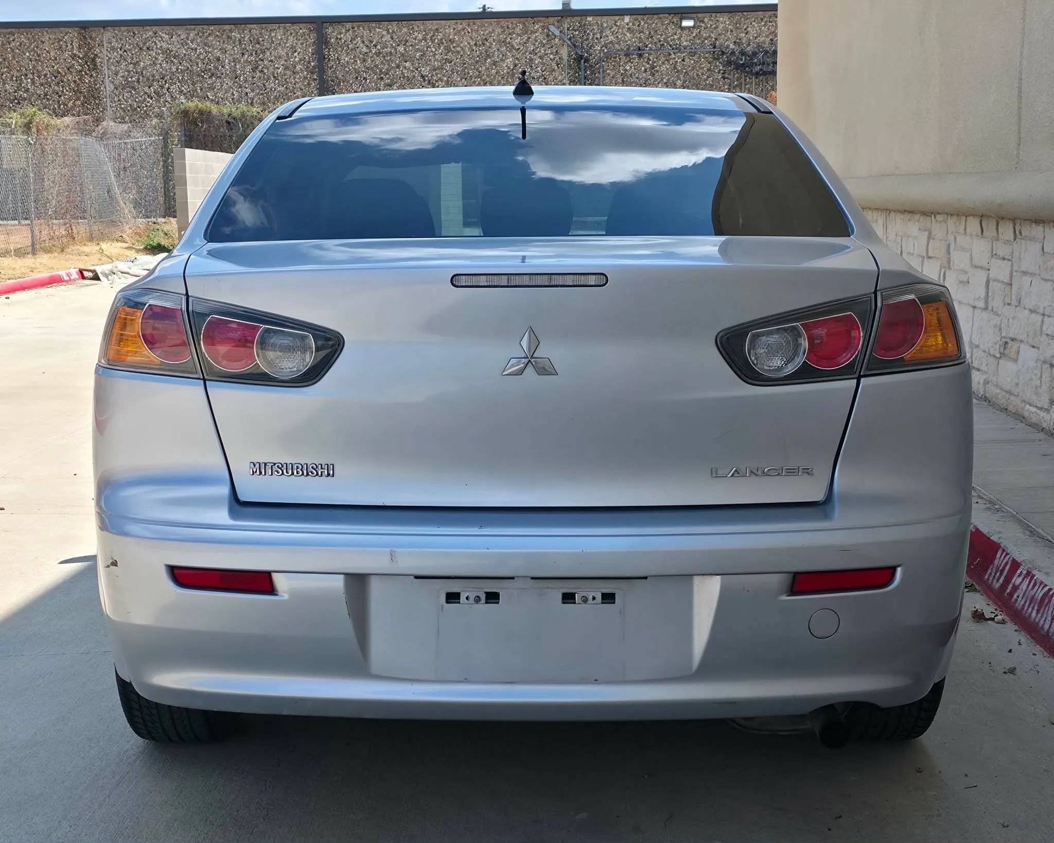 Used 2015 Mitsubishi Lancer ES FWD image 4