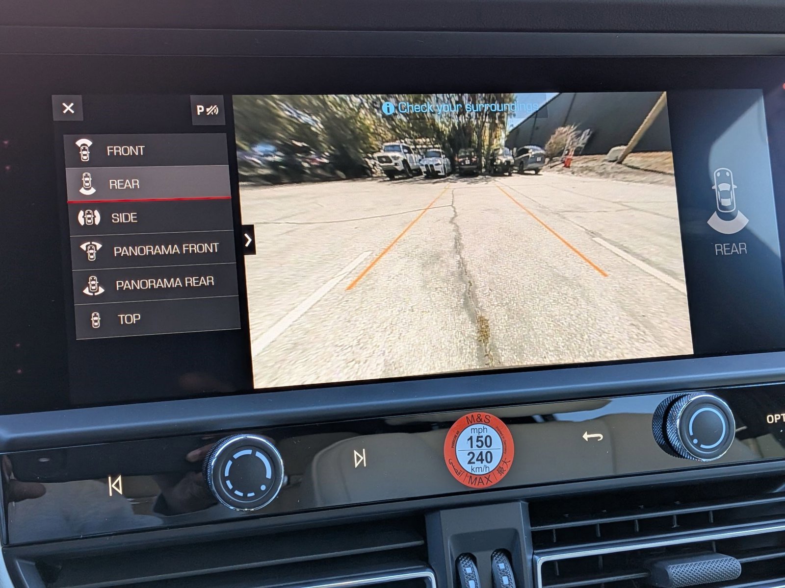 New 2026 Porsche Macan image 18