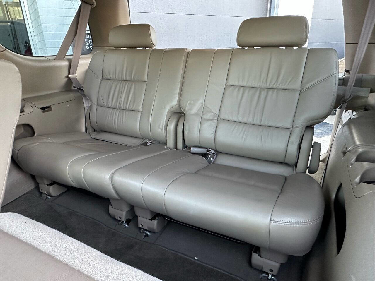 Used 2002 Toyota Sequoia Limited image 39
