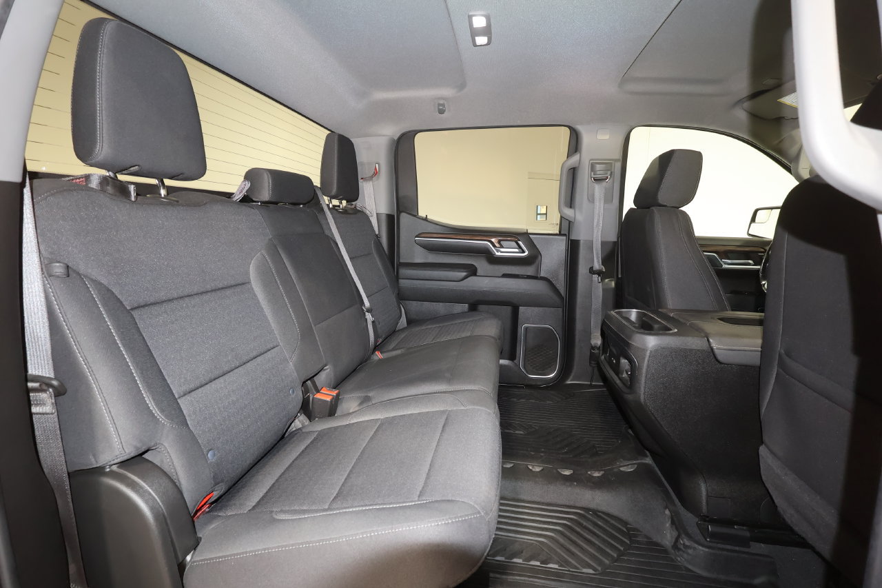Used 2022 Chevrolet Silverado 1500 LT AWD/4WD image 26