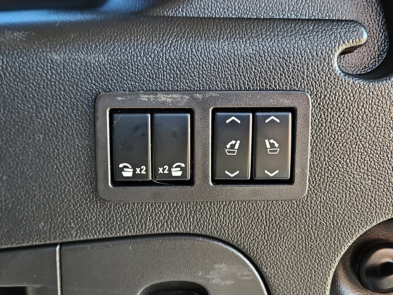 Used 2019 Cadillac Escalade ESV Luxury image 7