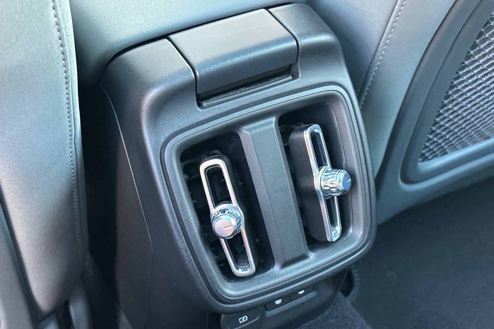 Used 2023 Polestar Polestar 2 AWD/4WD image 14
