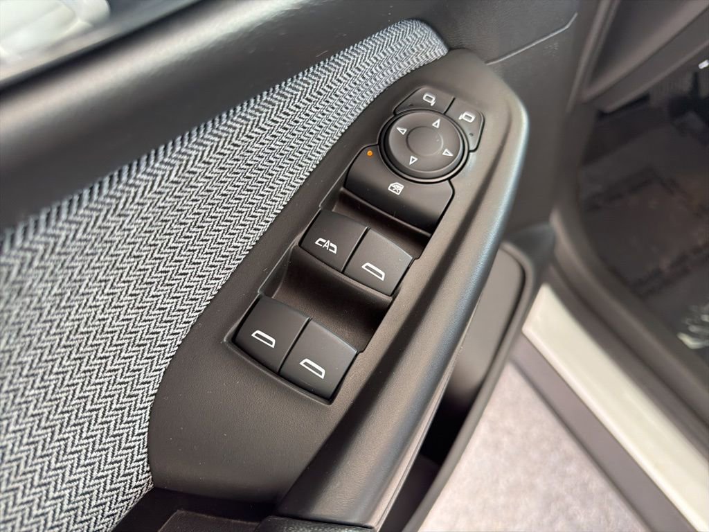 Used 2025 Chevrolet TrailBlazer LT w/ Driver Confidence Package image 13