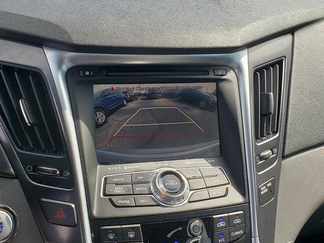 Used 2014 Hyundai Sonata Limited w/ Panoramic Sunroof Package 02 FWD image 24