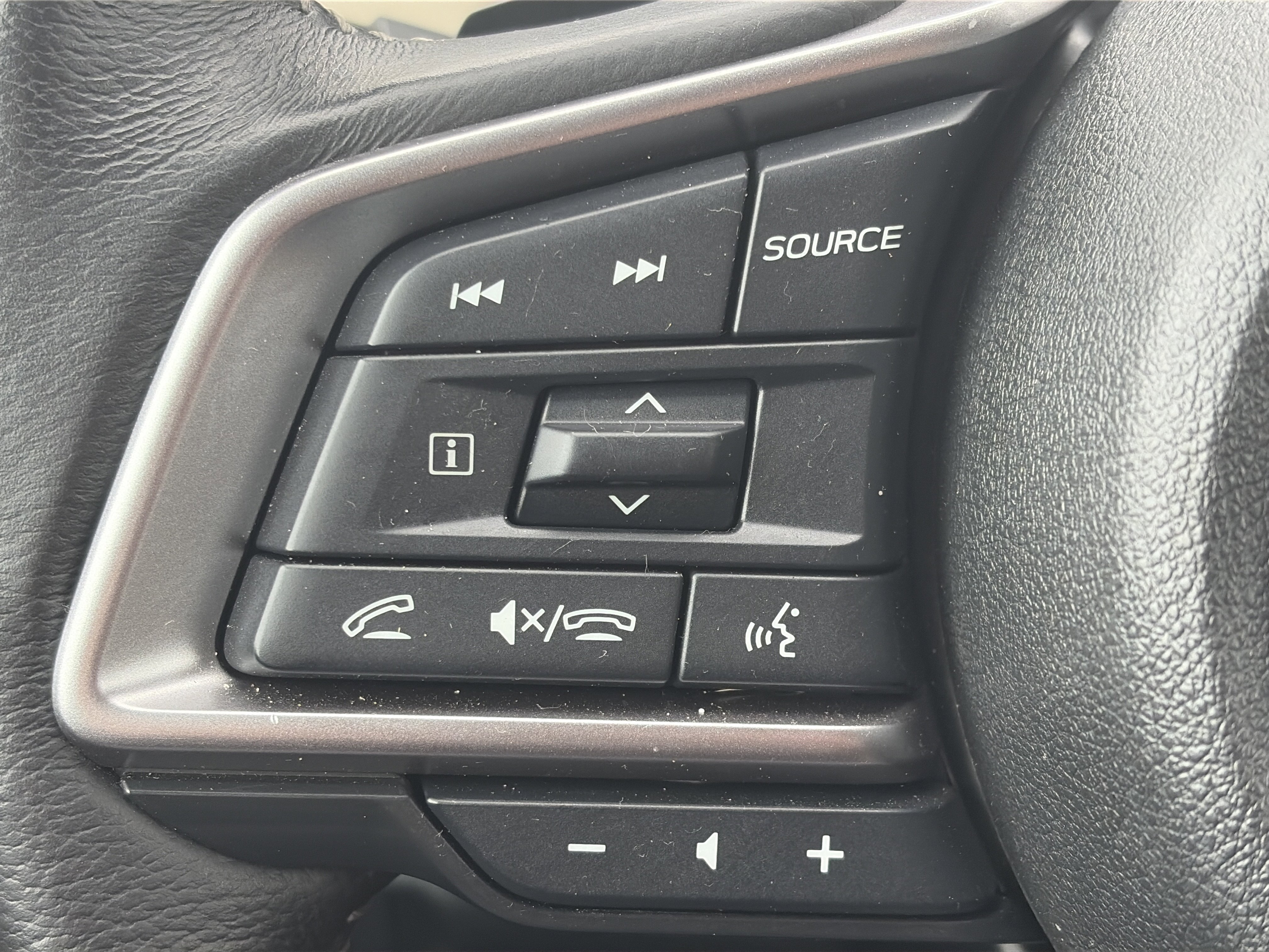 Certified 2025 Subaru Outback Limited w/ Popular Package #2 image 17