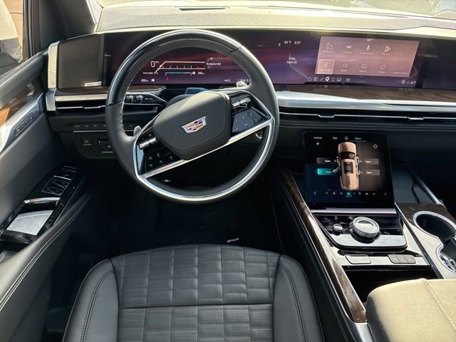 Used 2026 Cadillac Escalade Platinum Sport w/ LPO, ONYX Package image 15