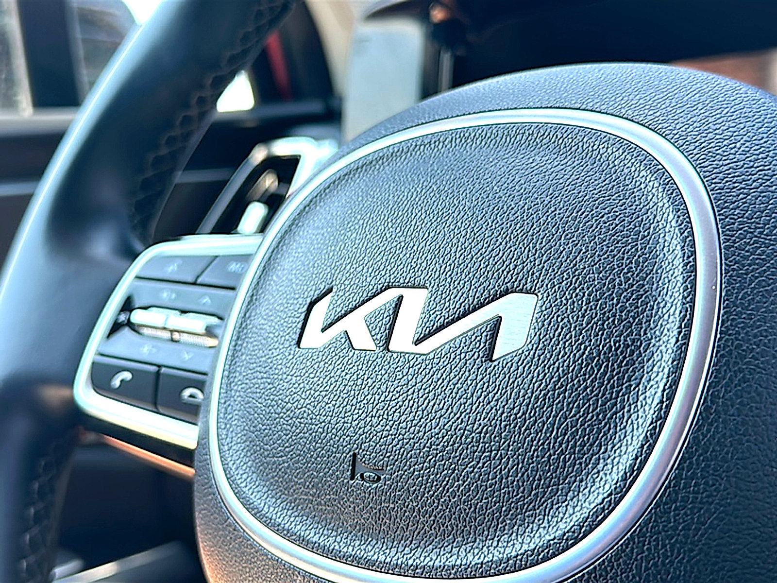 Used 2022 Kia Sorento SX FWD image 32