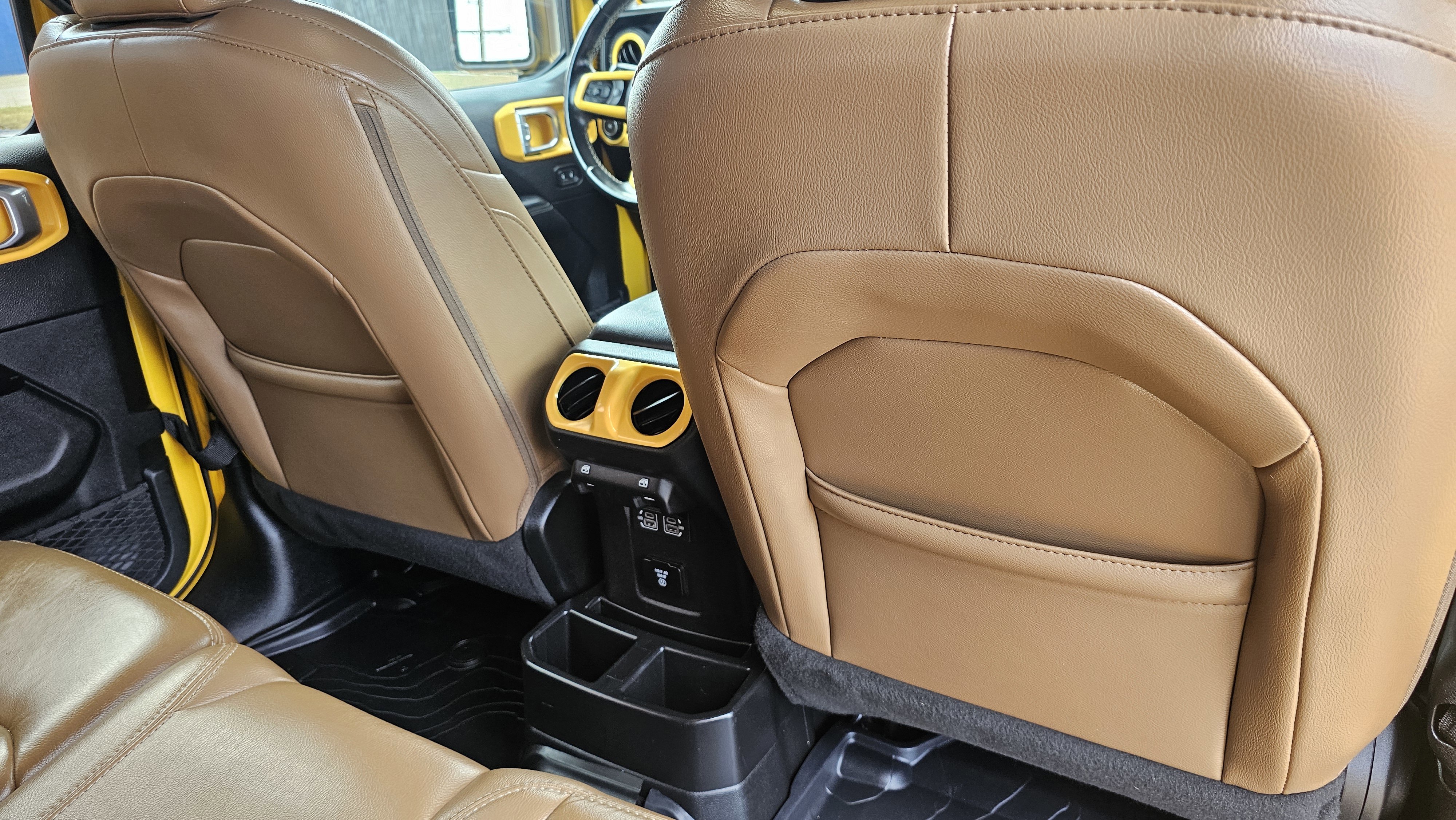 Used 2021 Jeep Wrangler Unlimited Sahara image 28