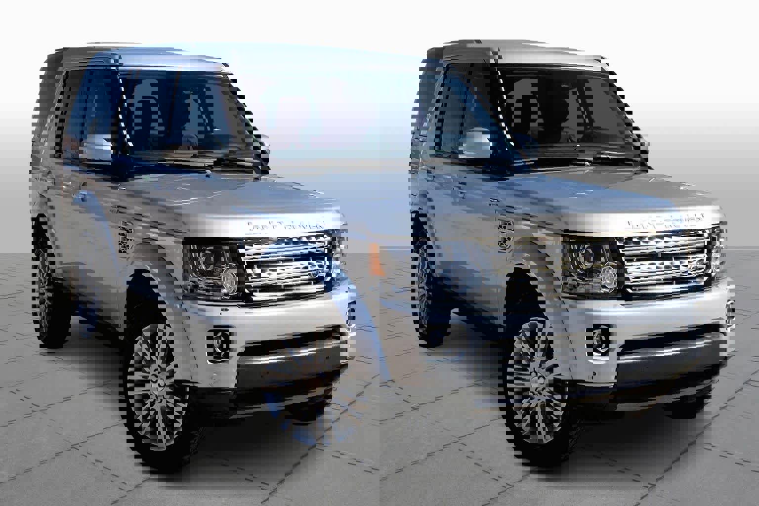 Used 2014 Land Rover LR4 HSE LUX image 3