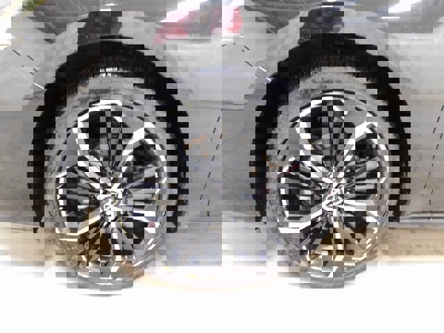 Used 2024 Nissan Altima 2.5 SR image 11