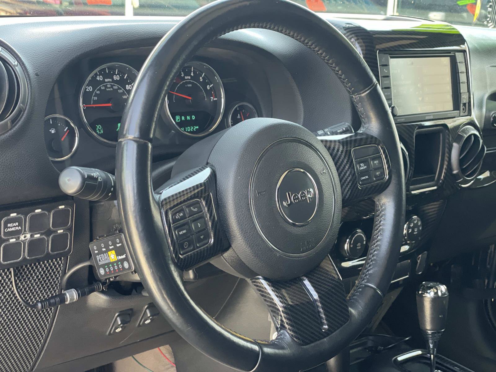 Used 2018 Jeep Wrangler Unlimited Sport w/ Connectivity Group AWD/4WD image 14