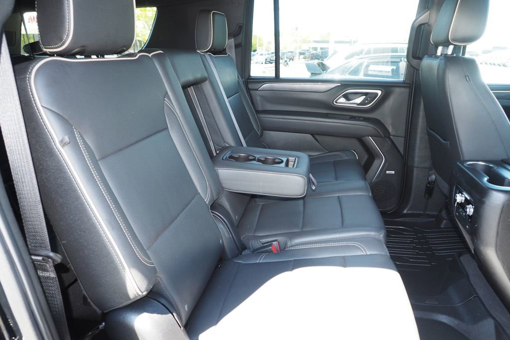 Used 2022 GMC Yukon XL SLT w/ SLT Luxury Package AWD/4WD image 21