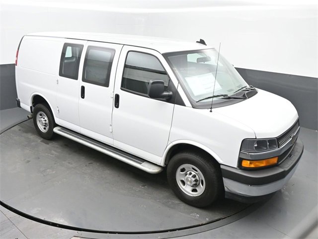 Used 2024 Chevrolet Express 2500 w/ Driver Convenience Package image 32