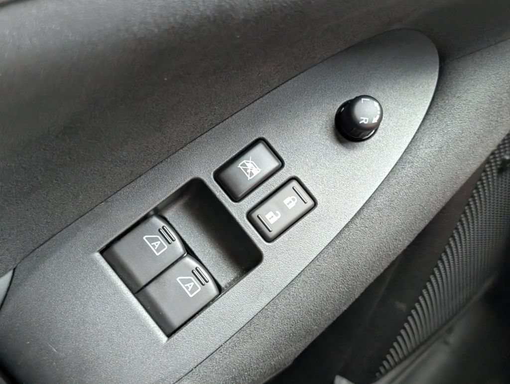 Used 2025 Nissan Z Performance w/ Floor Mat Package RWD image 11