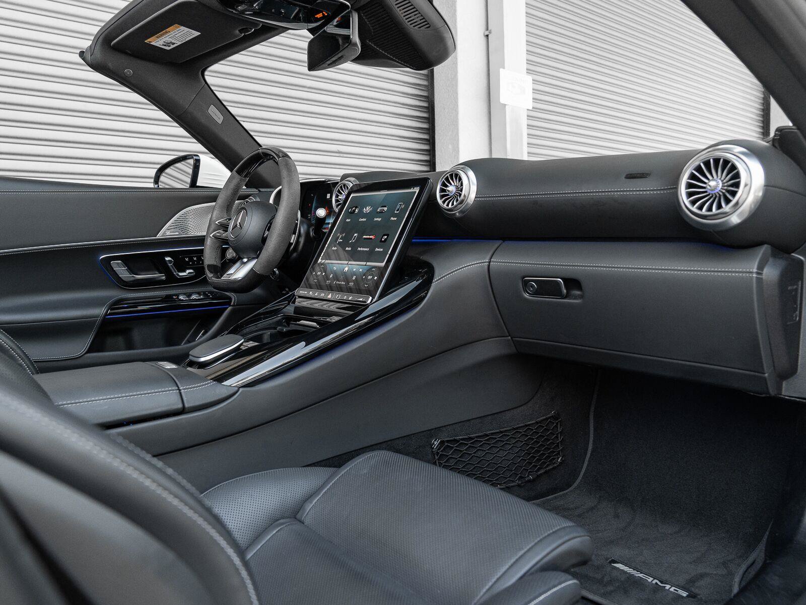 Used 2023 Mercedes-Benz SL 43 AMG image 8