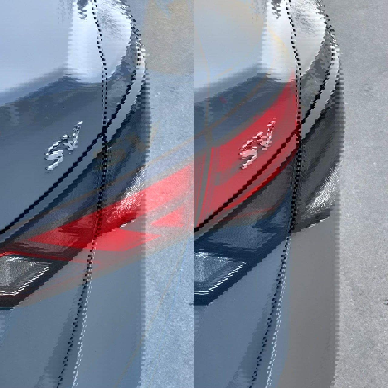 Used 2024 Nissan Sentra SV image 6