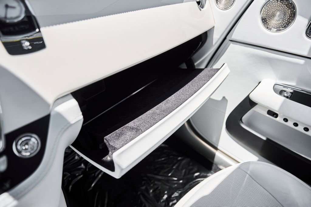 Used 2019 Rolls-Royce Wraith RWD image 71